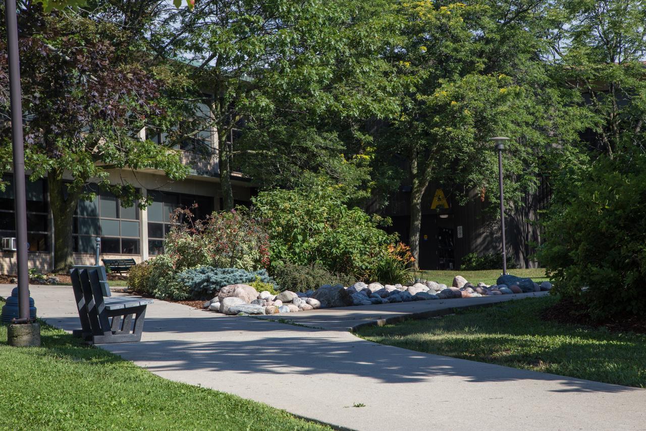 Humber College Lakeshore Campus Residence Toronto Eksteriør bilde